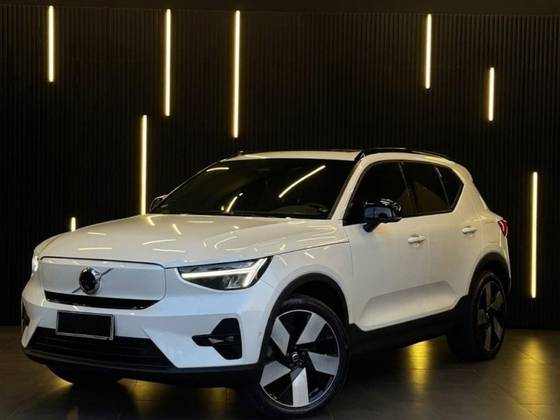 VOLVO XC40 P8 RECHARGE TWIN ELECTRIC ULTIMATE AWD VOLVO XC40 P8 RECHARGE TWIN ELECTRIC ULTIMATE AWD
